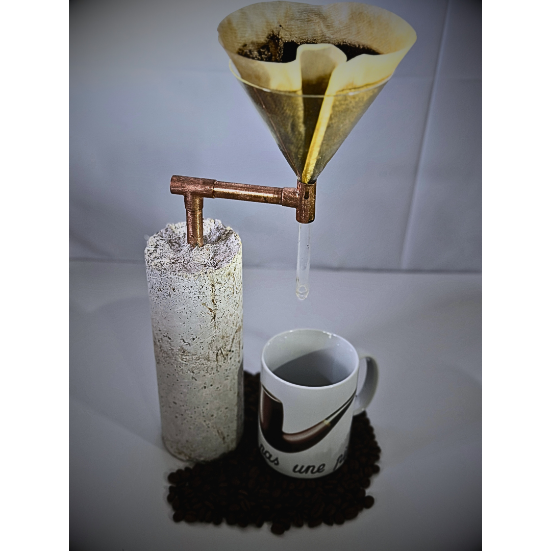 Cafetière artisanale en béton recyclé - Cabéro - Design éco-responsable et durable