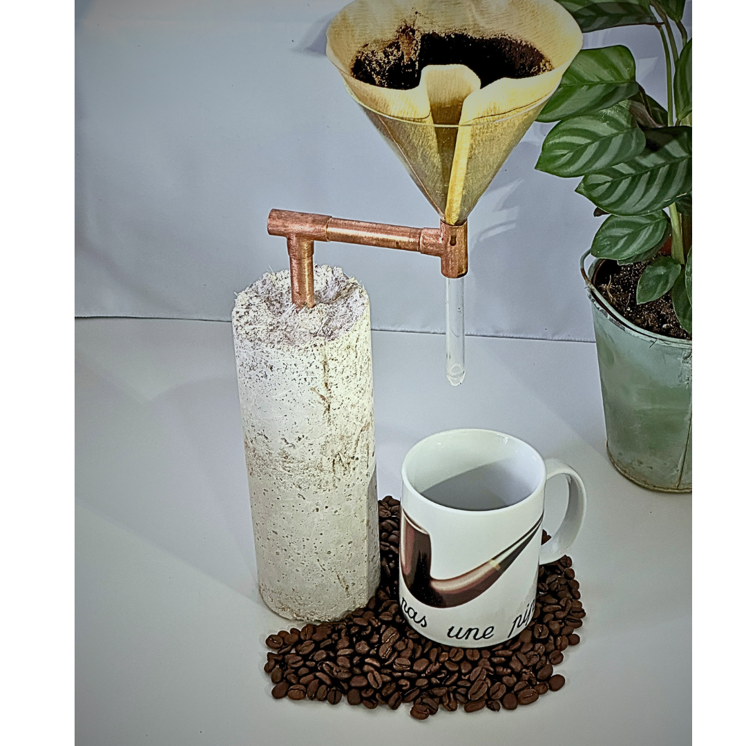 Cafetière artisanale en béton recyclé - Cabéro - Design éco-responsable et durable